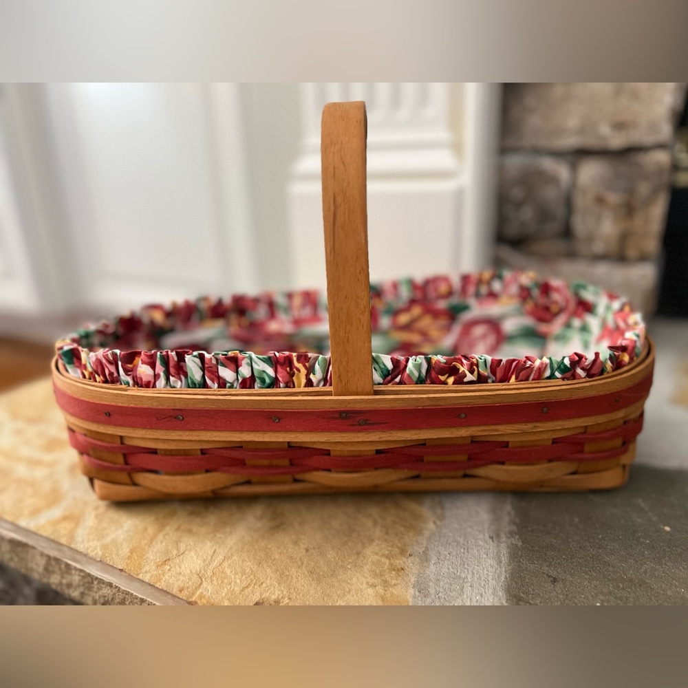 1995 Longaberger May Series Tulip Basket w/Liner & protector